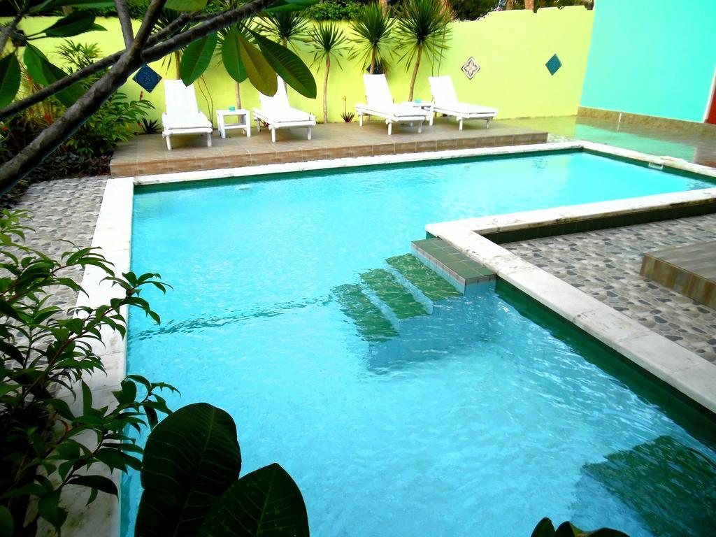 Lazy Monkey Hotel Senggigi Eksteriør billede